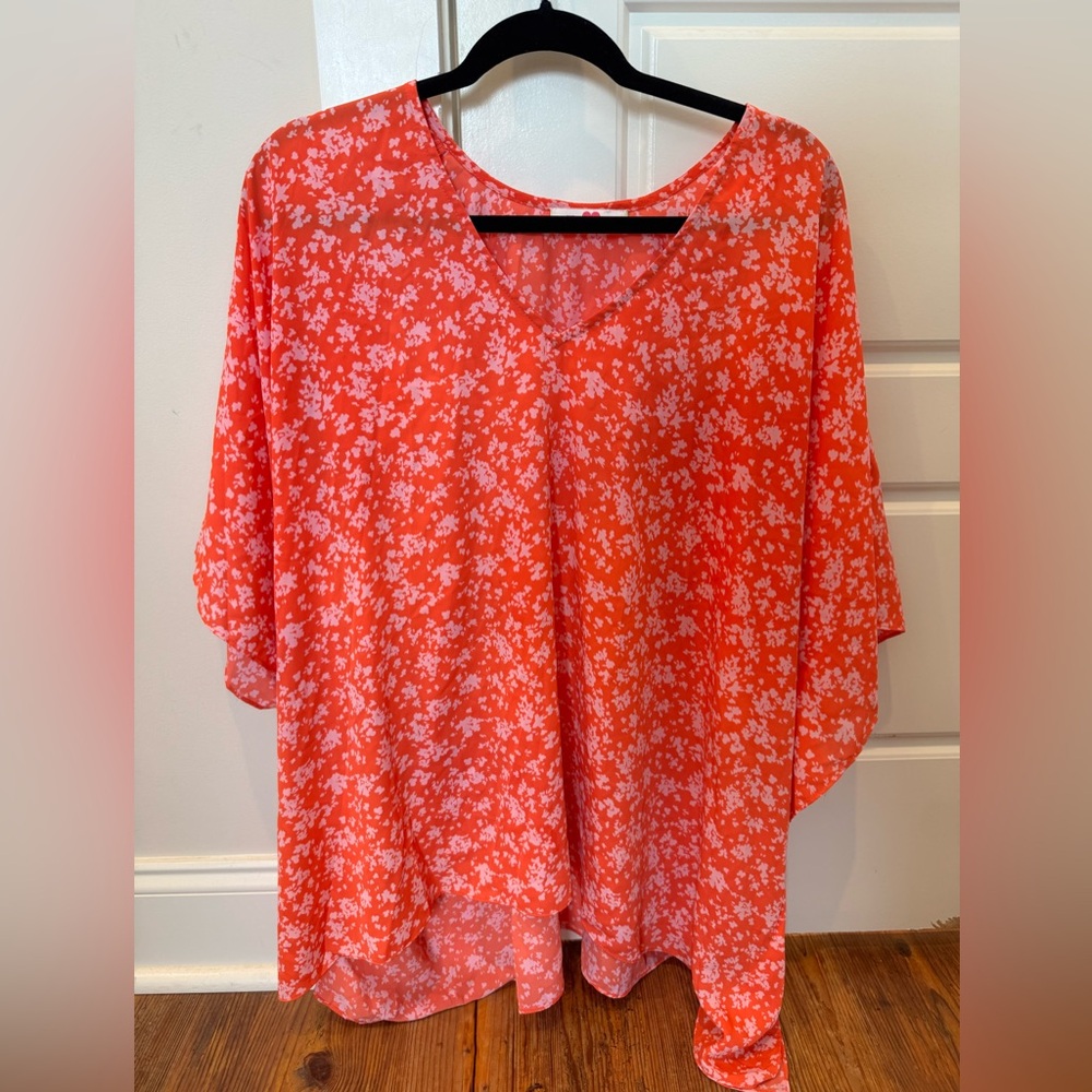 Buddy Love North Tunic